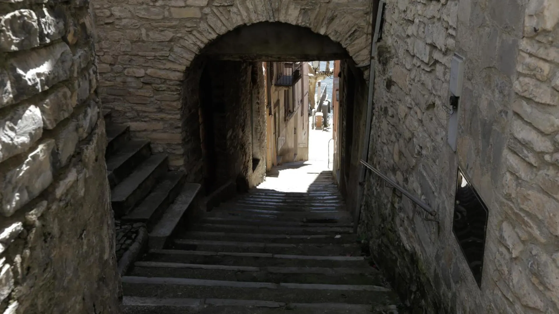 In The Historic Village - Riva Lago 10 Carate Urio 0*,